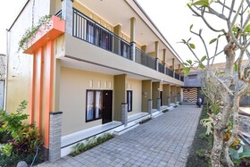 RedDoorz Plus Near Jalan Imam Bonjol Denpasar