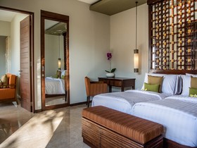 Seminyak Icon