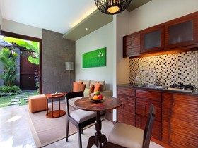Seminyak Icon