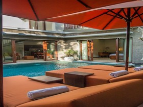 Seminyak Icon