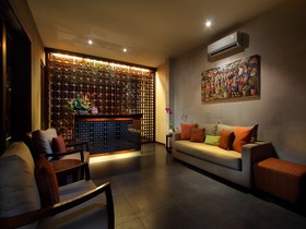 Seminyak Icon