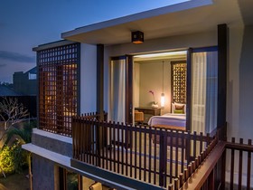 Seminyak Icon