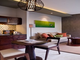 Seminyak Icon
