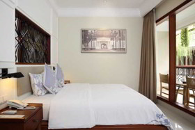 Seminyak Lagoon All Suites Hotel