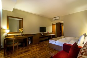 Seminyak Square Hotel