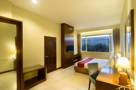 Seminyak Square Hotel
