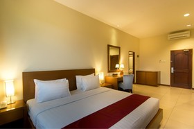 Seminyak Square Hotel