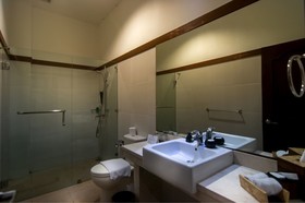 Seminyak Square Hotel