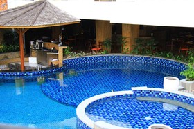 Signature Seminyak Smart Hotel