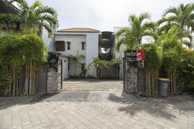 Super OYO 2417 Panen House