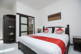 Super OYO 2417 Panen House