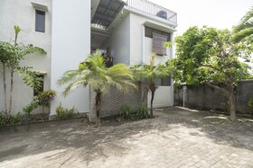 Super OYO 2417 Panen House