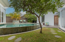 Taman Mesari Luxury Villa