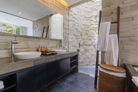 Taman Mesari Luxury Villa