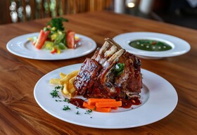 Taman Mesari Luxury Villa