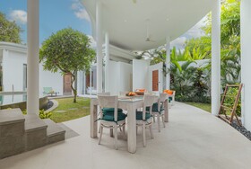 Taman Mesari Luxury Villa