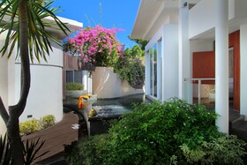 Taman Mesari Luxury Villa