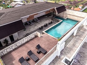 The Capital Hotel & Resort