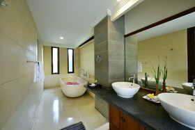 The Khayangan Dreams Villa Seminyak