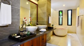 The Khayangan Dreams Villa Seminyak