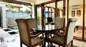 The Khayangan Dreams Villa Seminyak