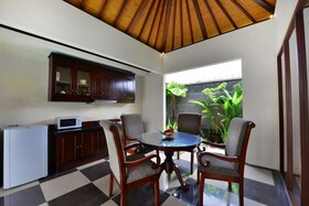 The Khayangan Dreams Villa Seminyak