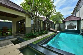 The Khayangan Dreams Villa Seminyak