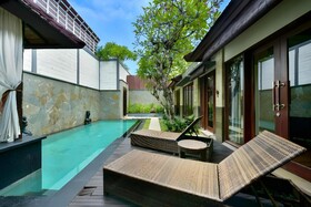 The Khayangan Dreams Villa Seminyak