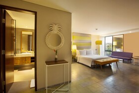 TIJILI Hotel Seminyak