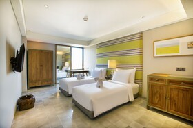 TIJILI Hotel Seminyak