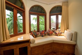 Urbanest Inn Villa