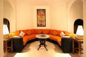 Urbanest Inn Villa