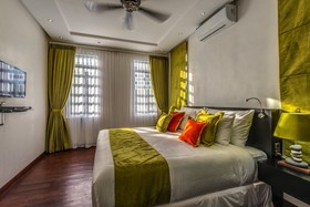 Villa Alchemy