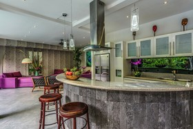 Villa Alchemy