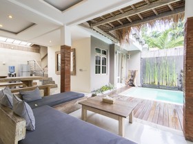 Villa Anggun - 1