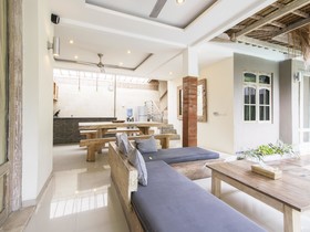 Villa Anggun - 1