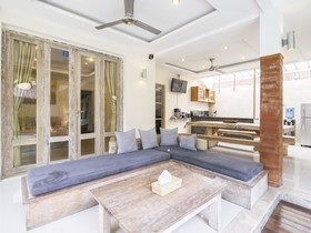 Villa Anggun - 1