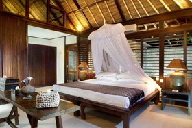 Villa Atas Ombak