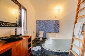 Villa Bali Caviar