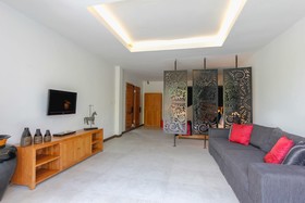 Villa Bali Caviar