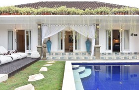 Villa Bamboo - Great Location Pool Villa in Seminyak