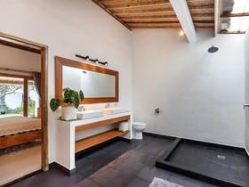 Villa Crystal
