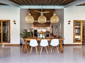 Villa Crystal