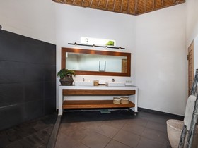 Villa Crystal