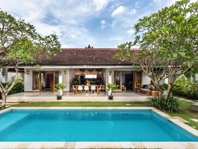 Villa Crystal