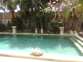 Villa Kamar Madu