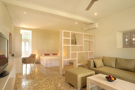 Villa Kresna Boutique Villas & Suites