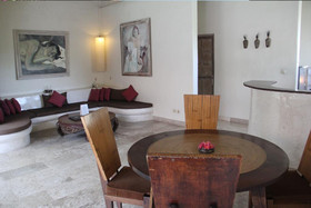 Villa Kresna Boutique Villas & Suites
