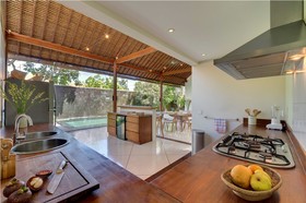 Villa Lumut