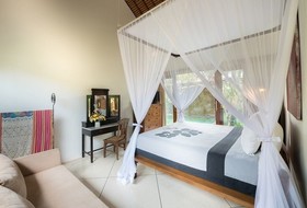 Villa Lumut